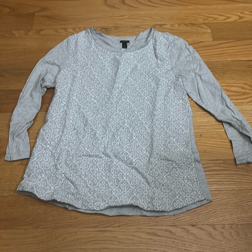 J Crew Women’s Grey 3/4 sleeve Shirt
